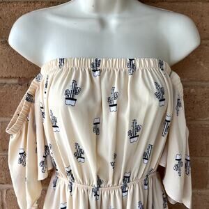 DeJa Vu Boutique Strapless Mini Dress Ruffle Hem Flutter Sleeve S Cactus Print